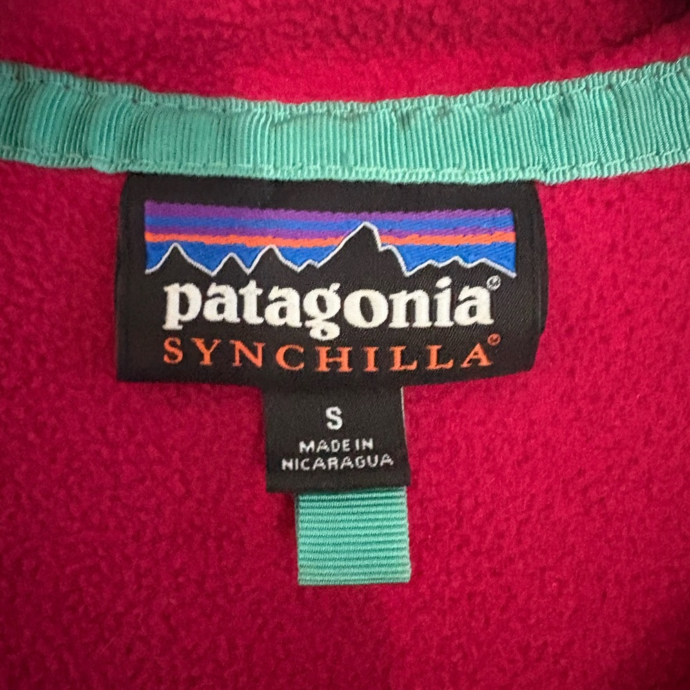 Patagonia Synchilla - Red and Teal - Picture 3 of 4